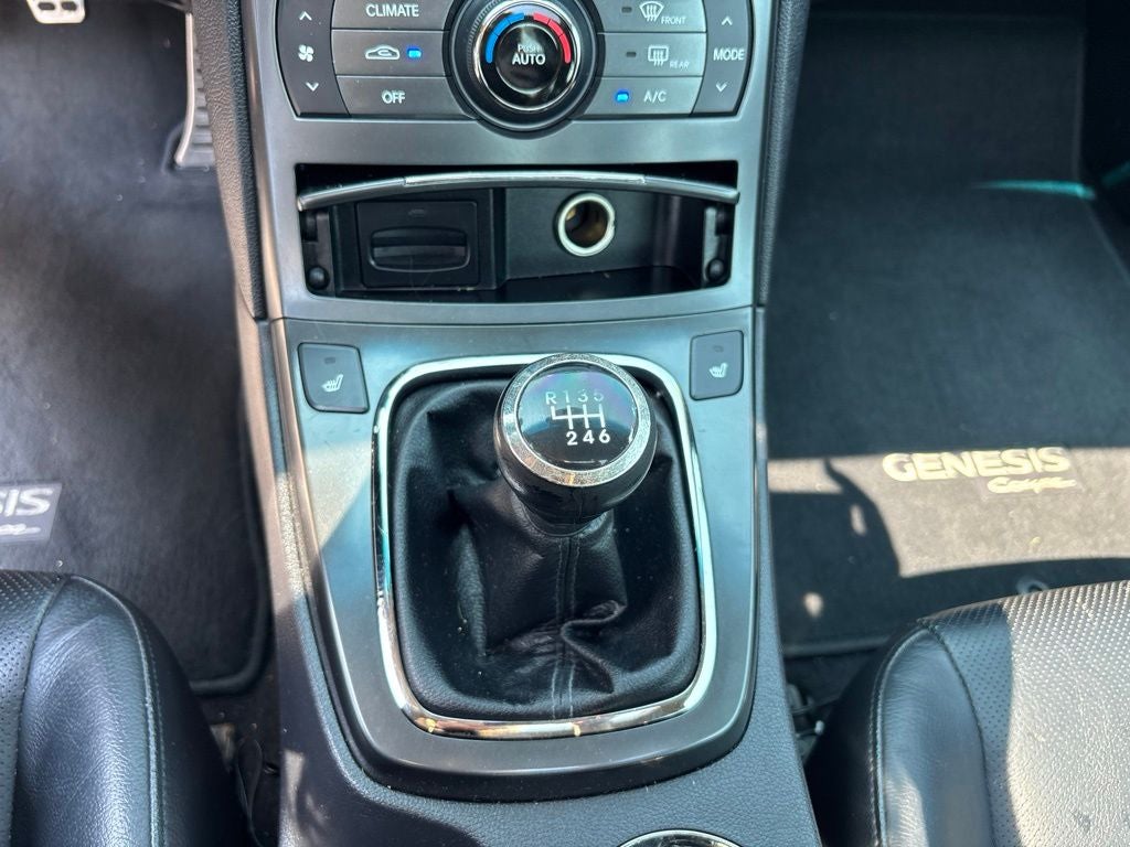 2011 Hyundai Genesis Coupe 3.8 Track