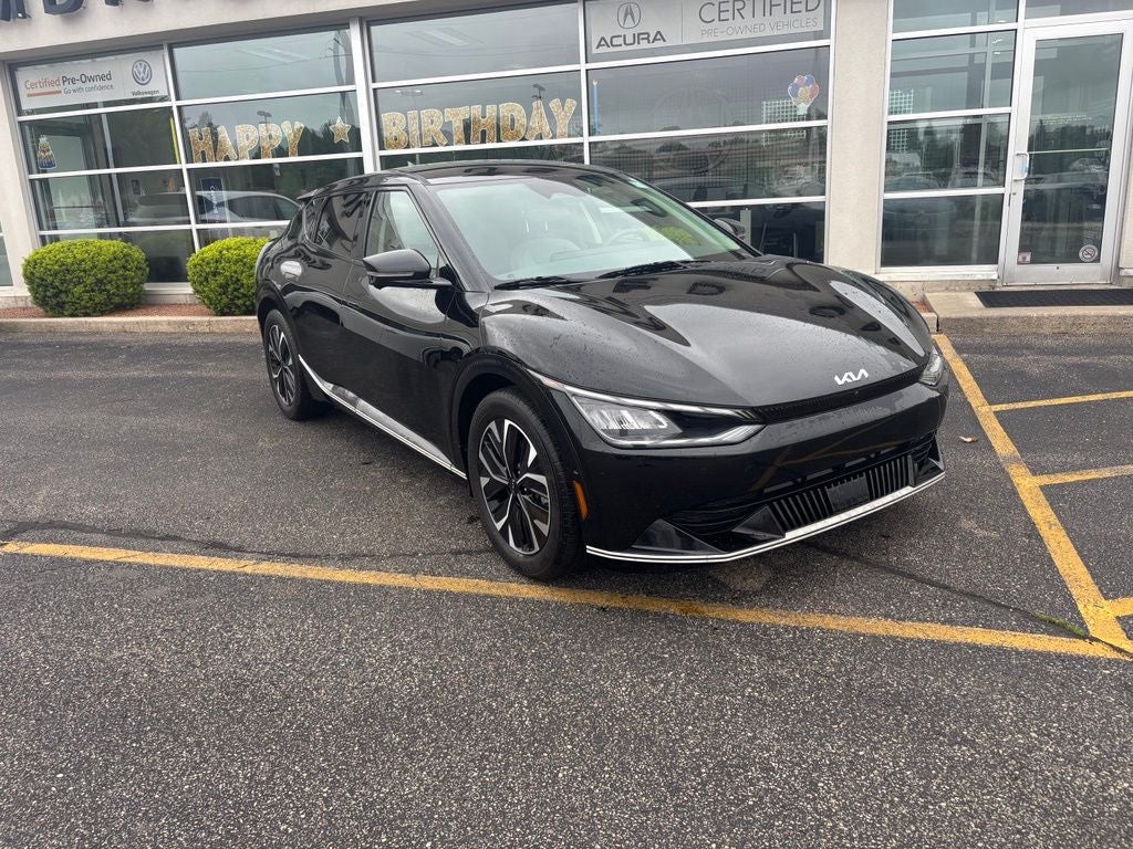 2024 Kia EV6 Wind