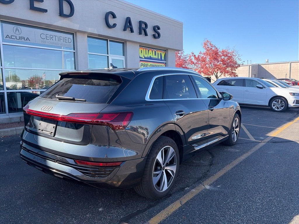 2024 Audi Q8 e-tron Premium Plus quattro