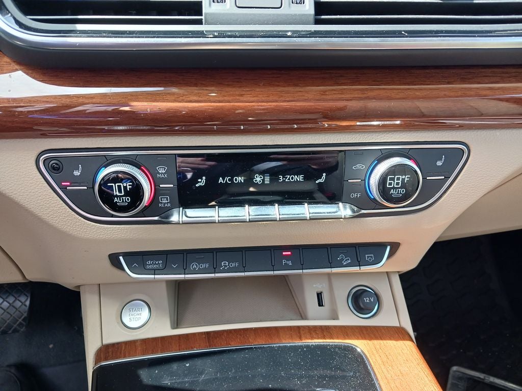 2023 Audi Q5 45 S line Premium quattro