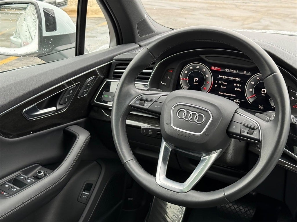 2023 Audi Q7 45 Premium Plus quattro