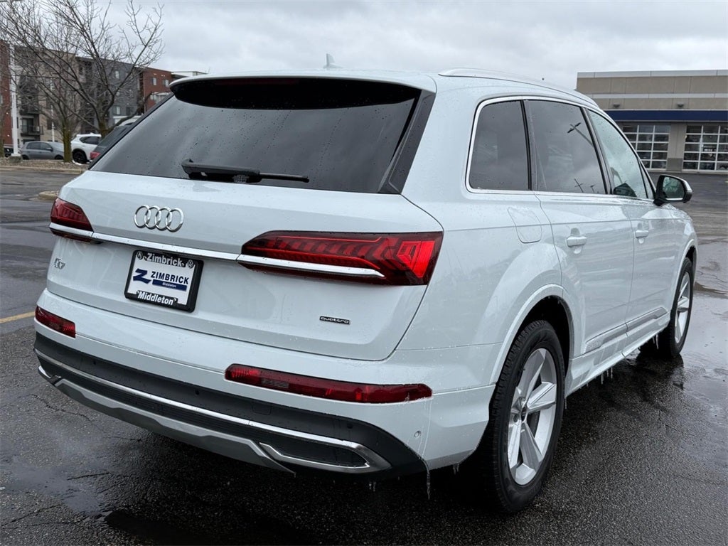 2023 Audi Q7 45 Premium Plus quattro