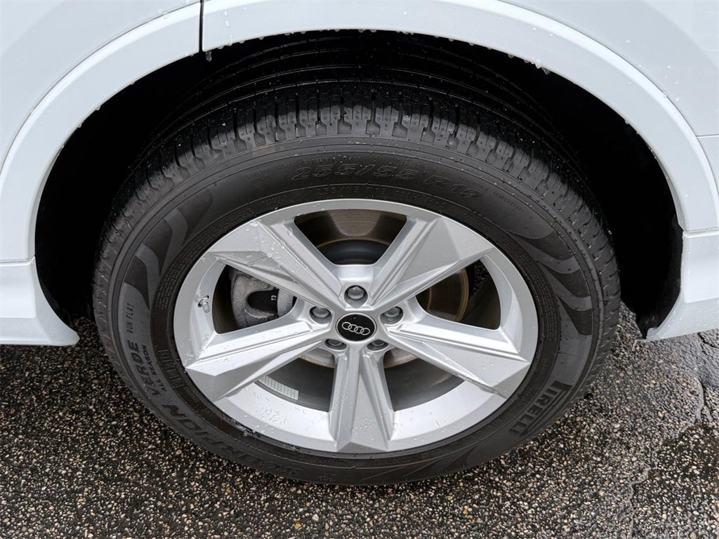 2023 Audi Q7 45 Premium Plus quattro