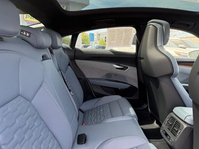 2023 Audi e-tron GT Prestige quattro