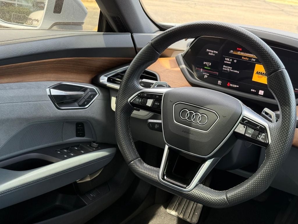2023 Audi e-tron GT Prestige quattro