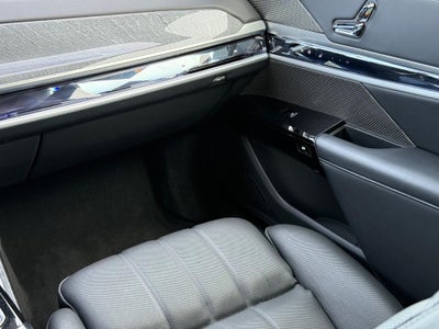 2023 BMW 7 Series 760i xDrive