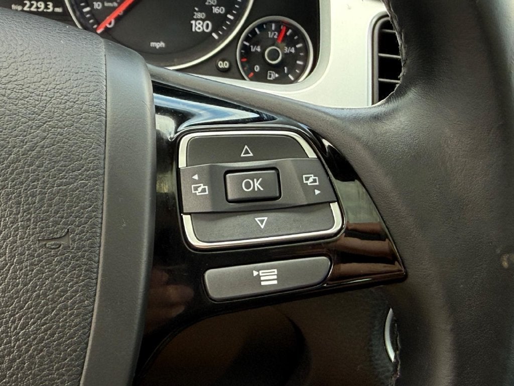 2014 Volkswagen Touareg V6 TDI Lux