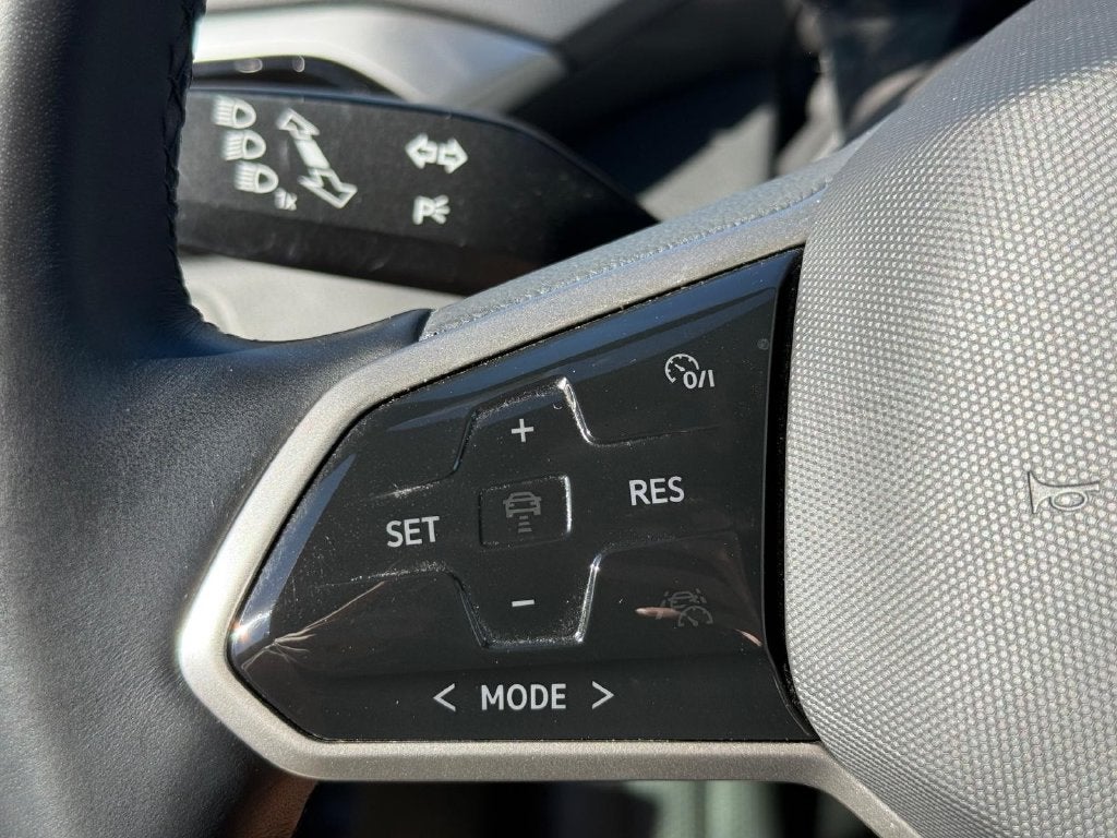 2022 Volkswagen ID.4 Pro