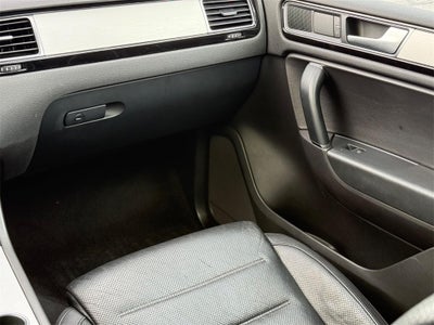 2017 Volkswagen Touareg V6 4Motion