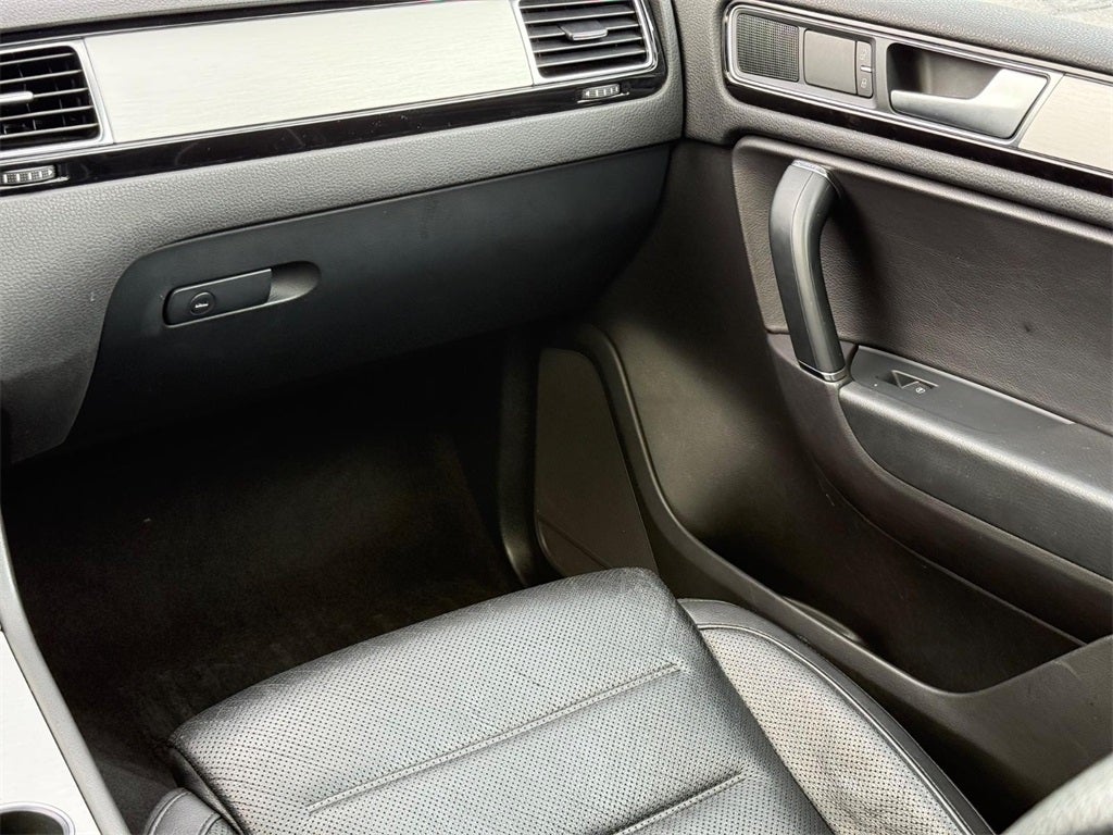 2017 Volkswagen Touareg V6 4Motion