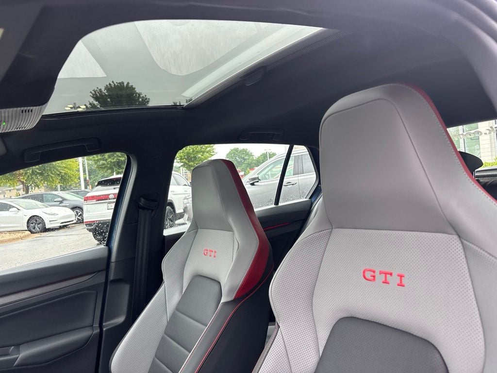 2025 Volkswagen Golf GTI 2.0T SE