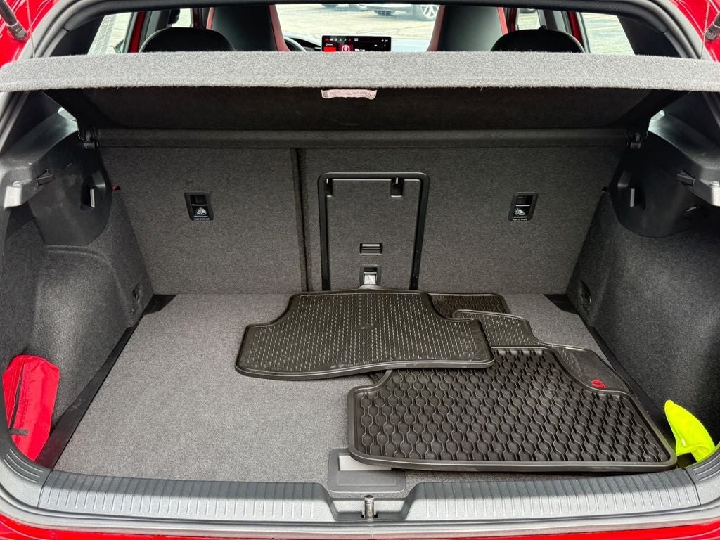 2025 Volkswagen Golf GTI 2.0T SE
