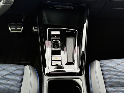 2025 Volkswagen Golf R 2.0T Black Edition