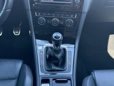 2017 Volkswagen Golf R DCC & Navigation 4Motion 4Motion